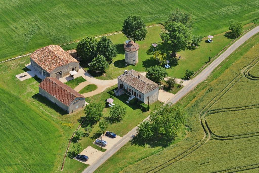 Bed and Breakfast Domaine de L'Isle Basse à Fontanes  Extérieur photo