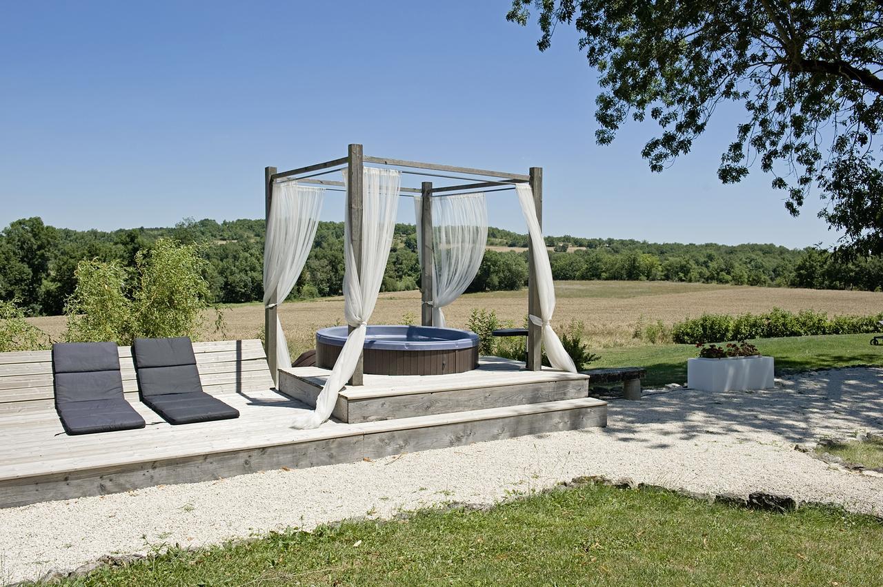 Bed and Breakfast Domaine de L'Isle Basse à Fontanes  Extérieur photo