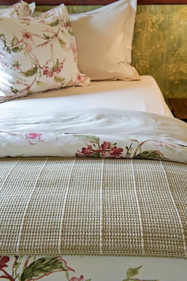 Bed and Breakfast Domaine de L'Isle Basse à Fontanes  Extérieur photo